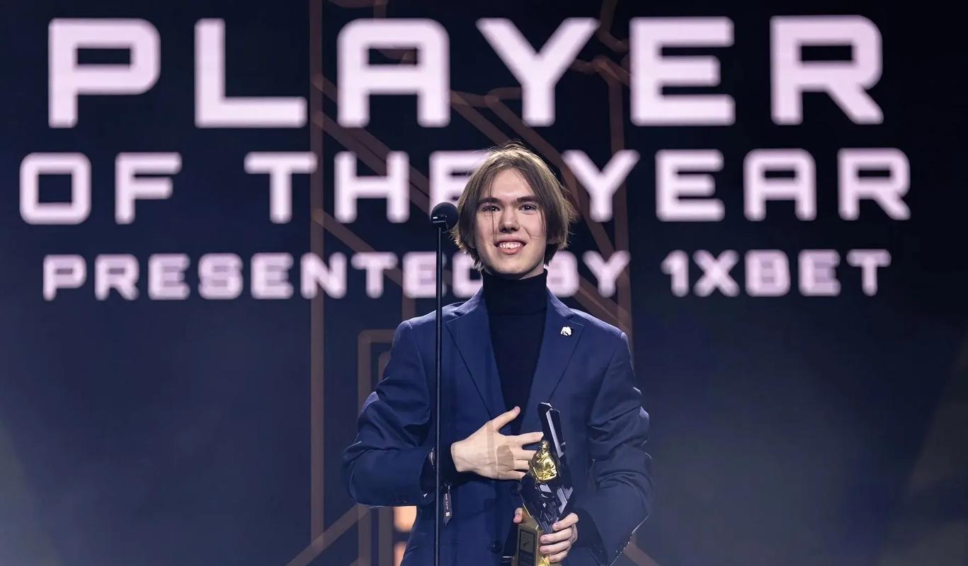 LPL裁判报告：LNG对阵OMG第二局 Scout使用了已告知的禁用BUG