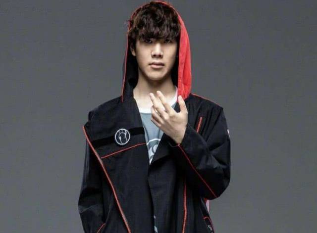 TES轻取RA，挺进季后赛