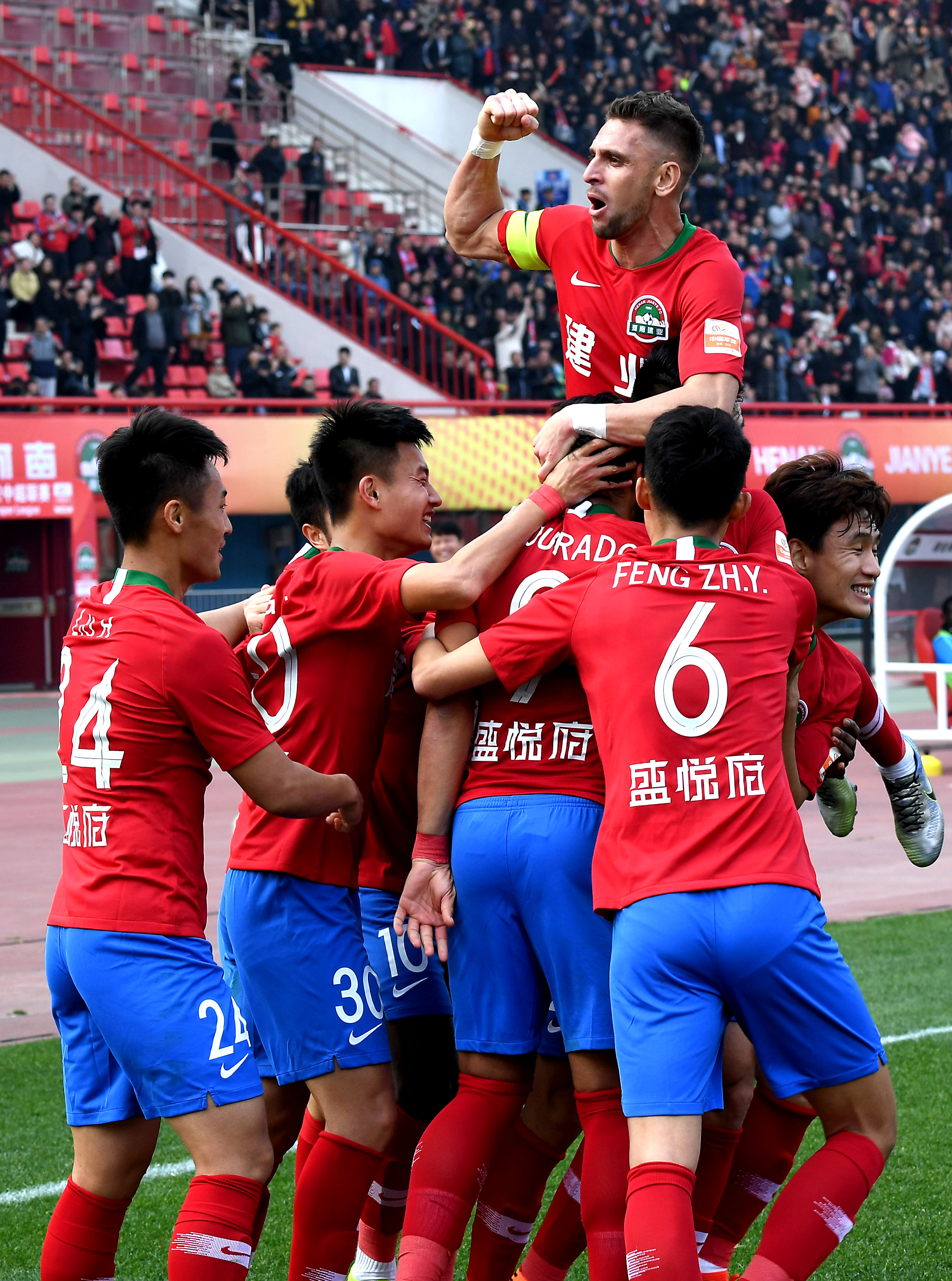 湖人91-107马刺！无奈的不是输球，而是东契奇谈詹姆斯承认一事实